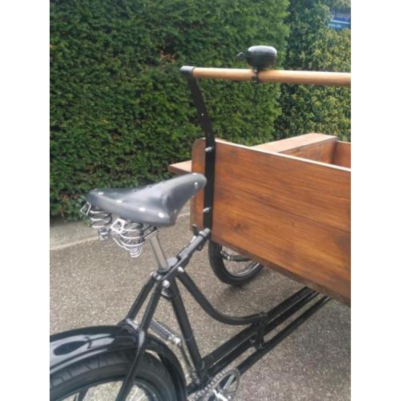 Te koop oude gerestaureerde bakfiets