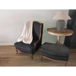 Meuble solitaire fauteuil en hocker