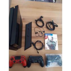 PlayStation 4 500gb, 3 controllers, 1 spel en headset